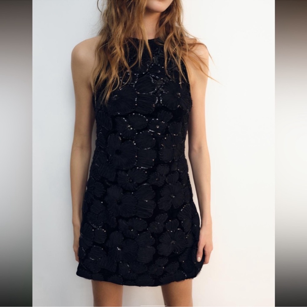 🔥NWT Zara🔥 Black Floral Sequin Mini Dress